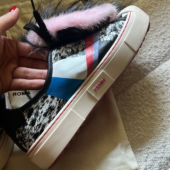 Fendi pink fur sneakers - Picture 8 of 12